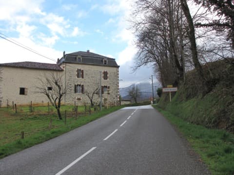 Peintre Chein-Dessus