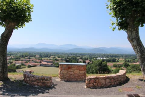 Peintre Villeneuve-de-Rivière